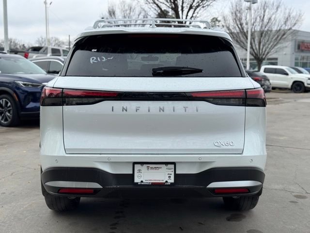 New 2026 RADIANT WHITE INFINITI Luxe FWD image 6