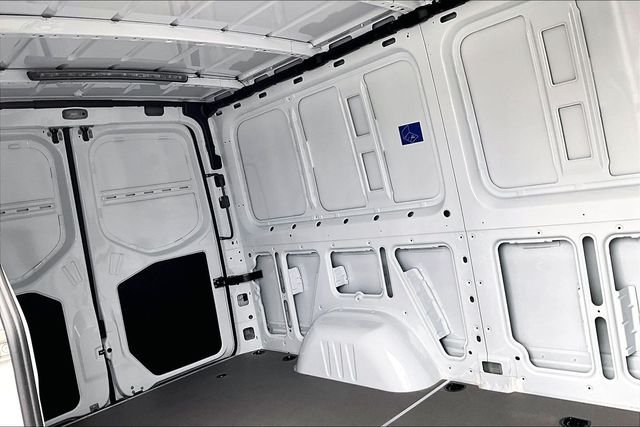 New 2026 Arctic White Mercedes-Benz Cargo 144 WB image 23