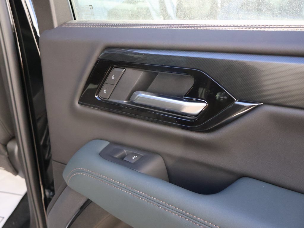 2026 GMC Yukon XL AT4 - Photo 15