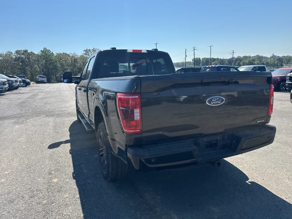 Used 2022 Agate Black Metallic Ford XLT image 7