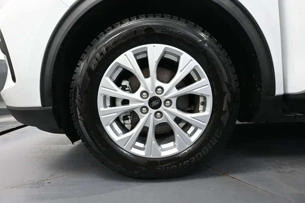 Used 2023 White Ford Active image 13
