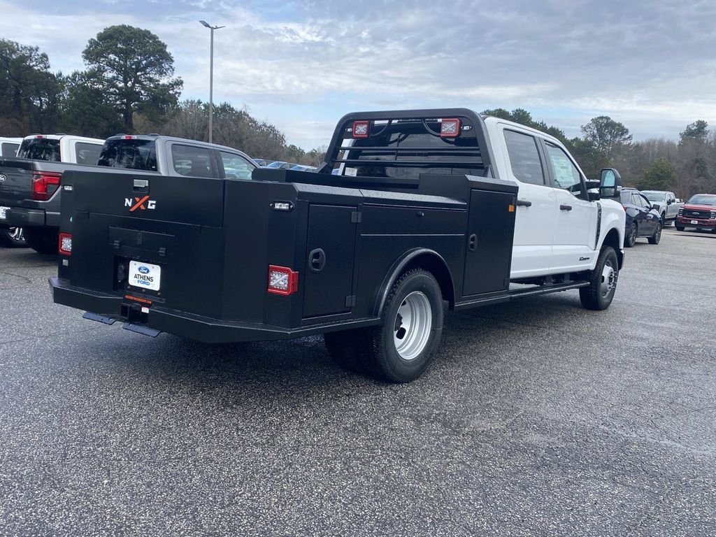 New 2026 Oxford White Ford F-350® XL image 3