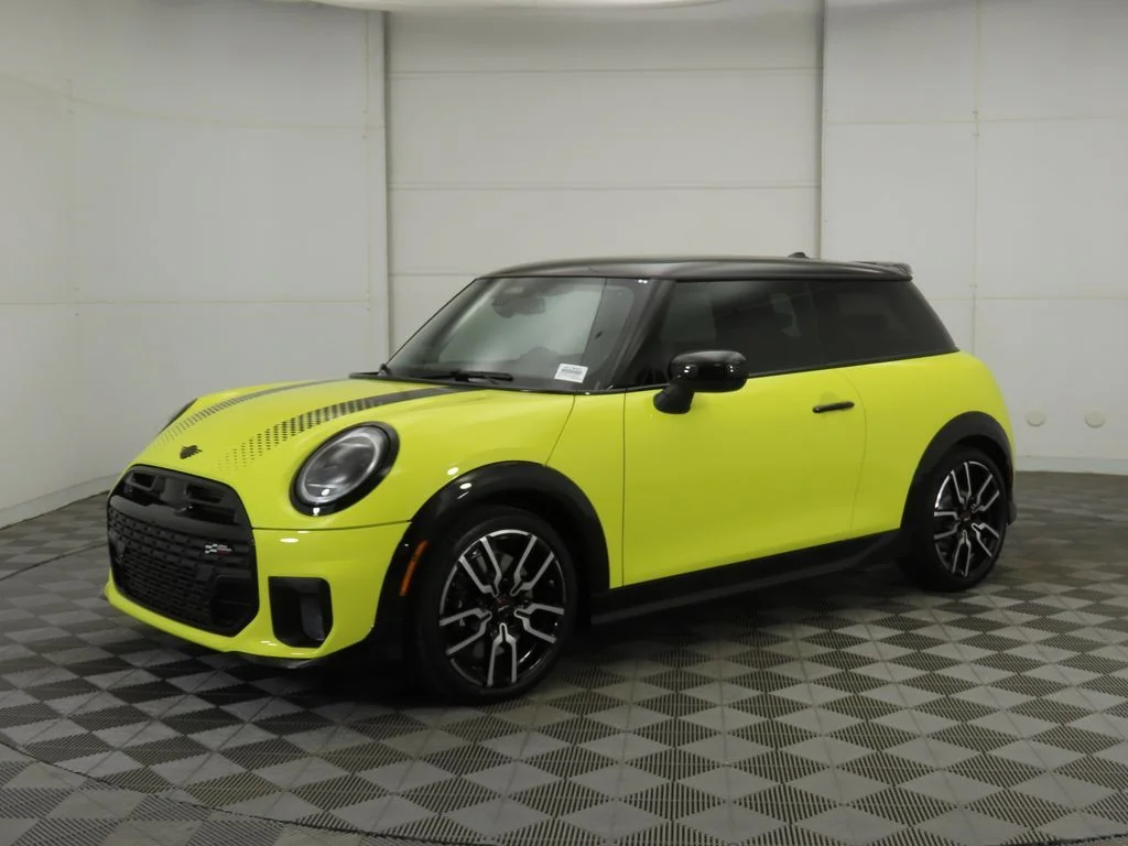2026 MINI Hardtop Cooper S's photo