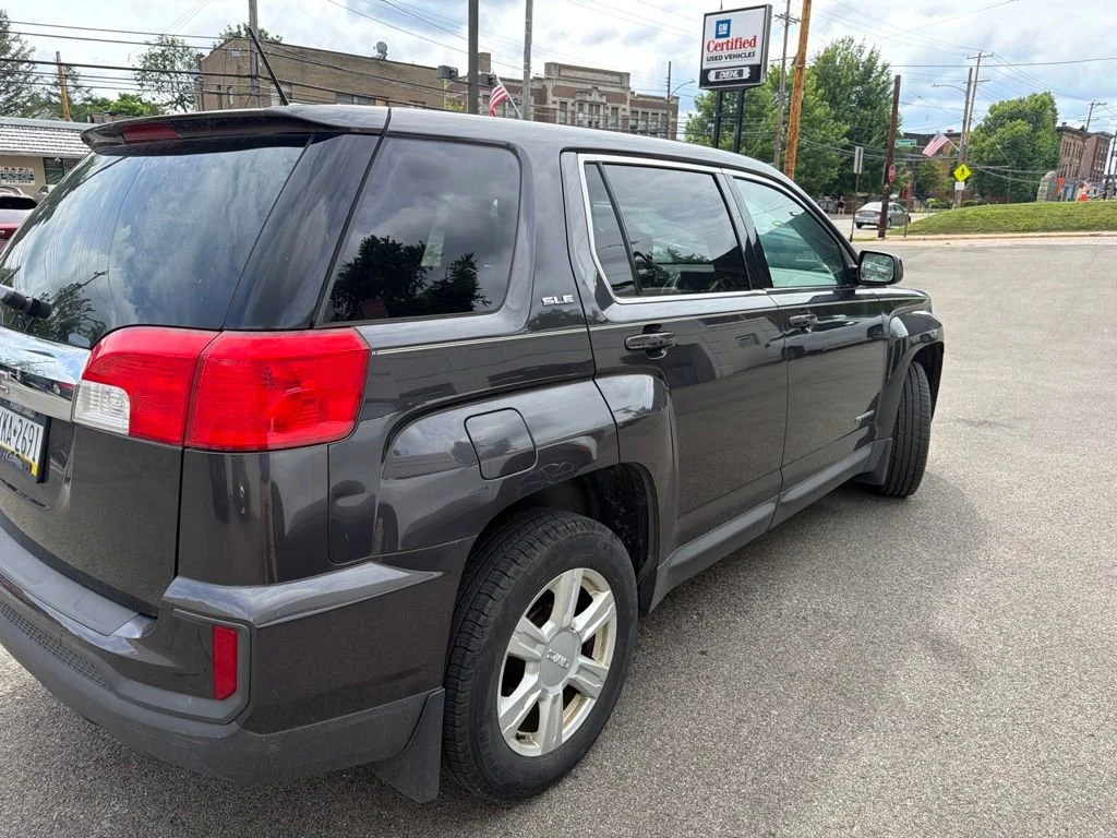 Used 2016 IRIDIUM METALLIC GMC SLE image 4