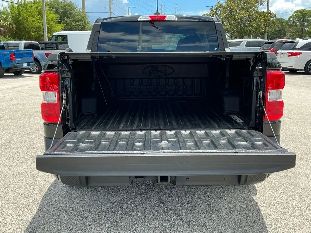 Used 2024 Black Ford XLT image 29