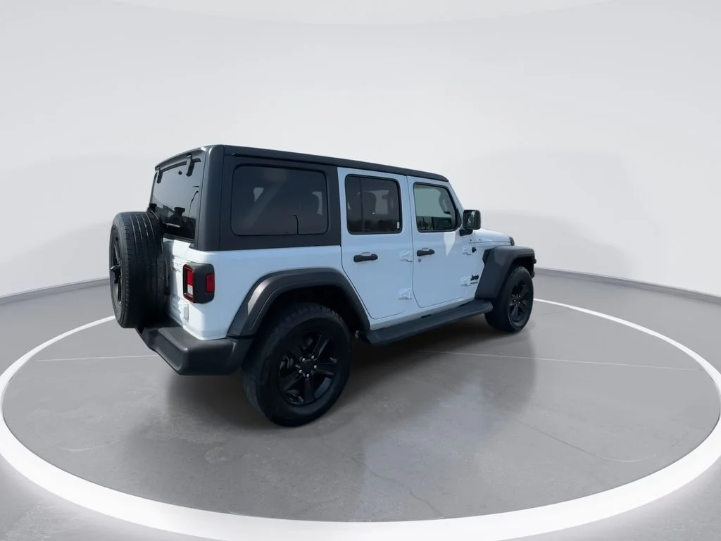 Used 2020 White Jeep Unlimited Sport Altitude image 8