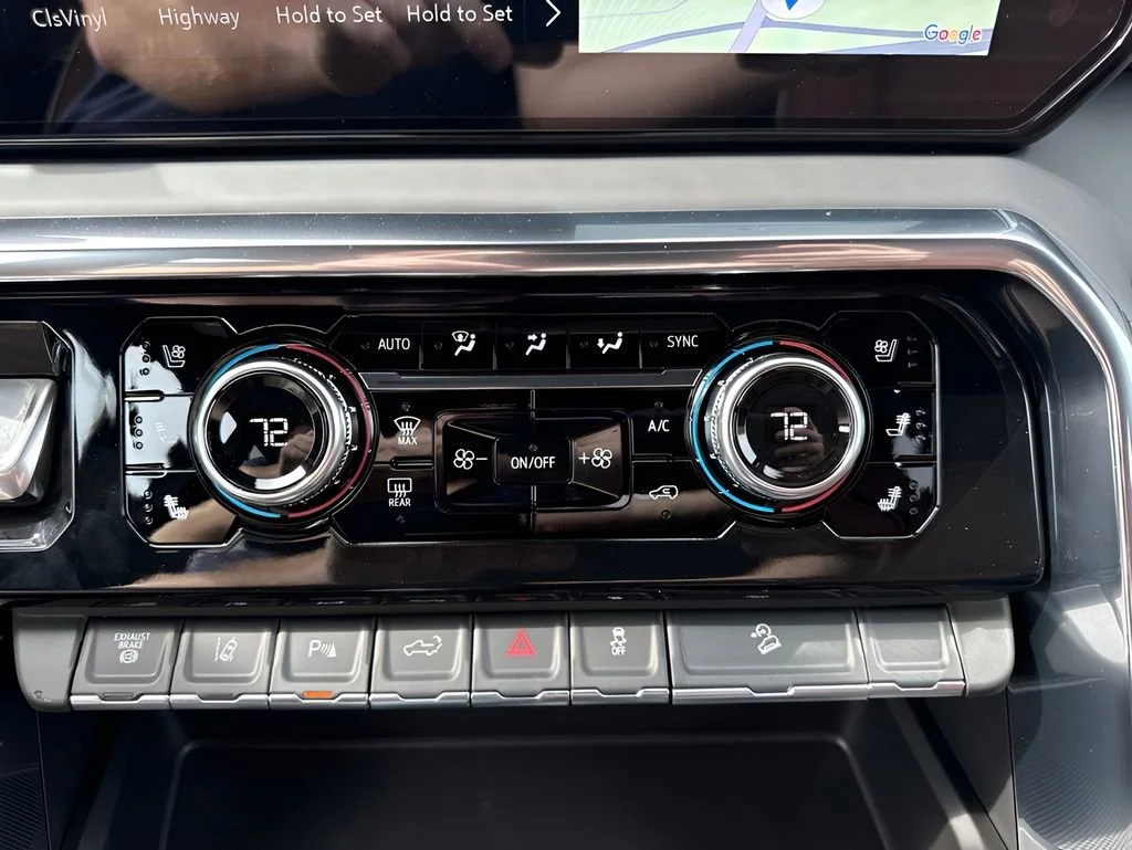 New 2026 Glacier White Tricoat GMC Denali Ultimate image 21