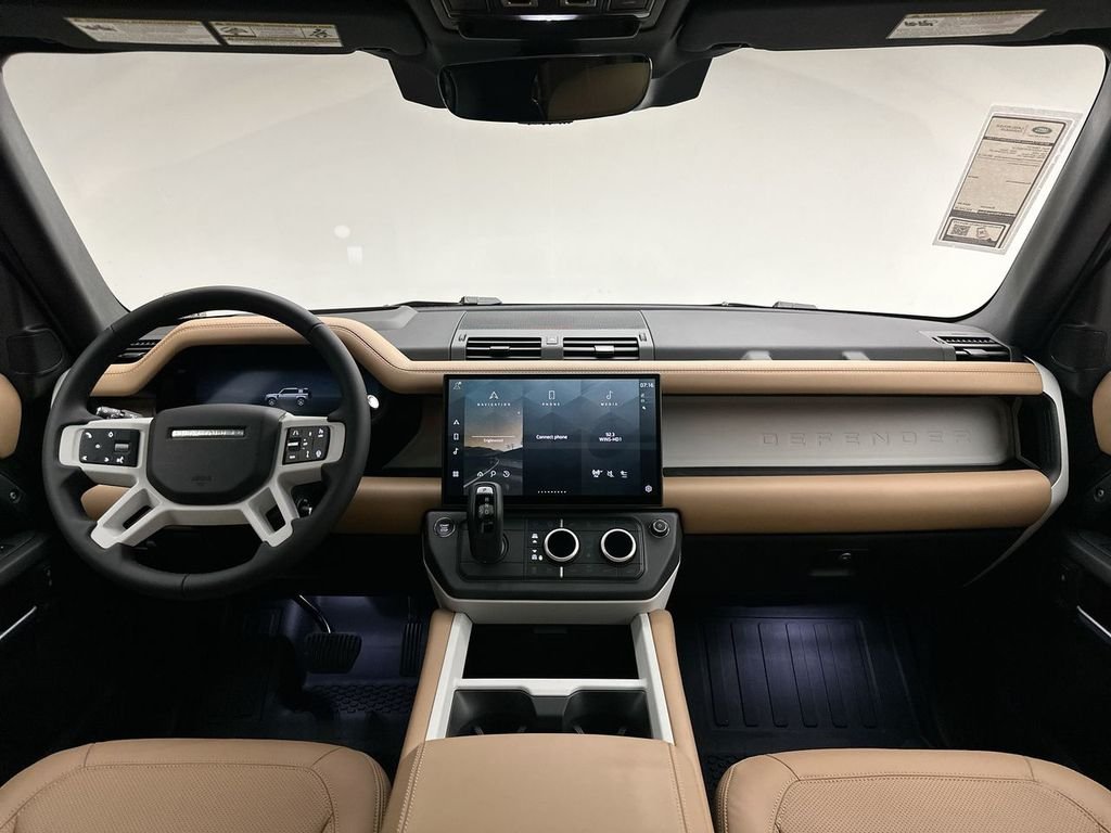 New 2026 Woolstone Green Land Rover X-Dynamic SE image 8