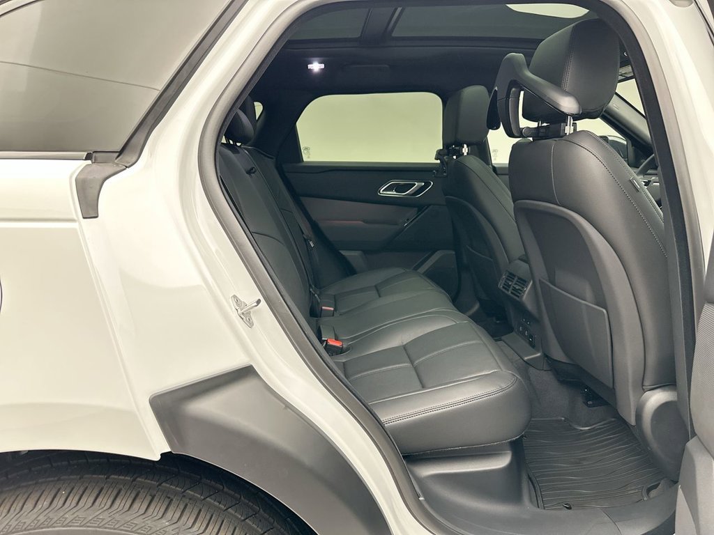 Used 2026 Fuji White Land Rover S image 6