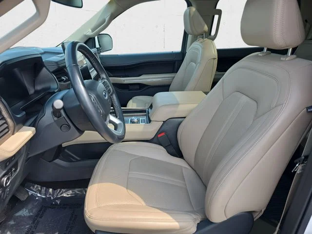 Used 2023 Oxford White Ford Limited image 17