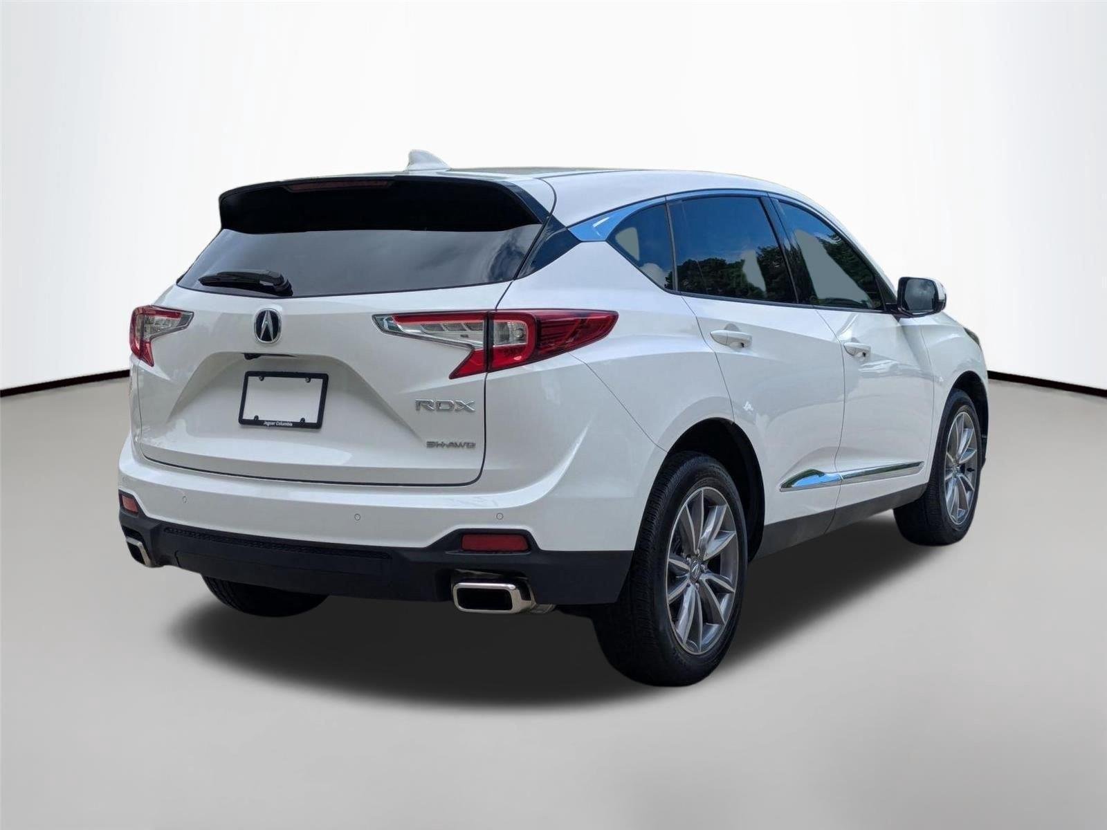 Used 2023 Platinum White Pearl Acura w/Technology Package image 5