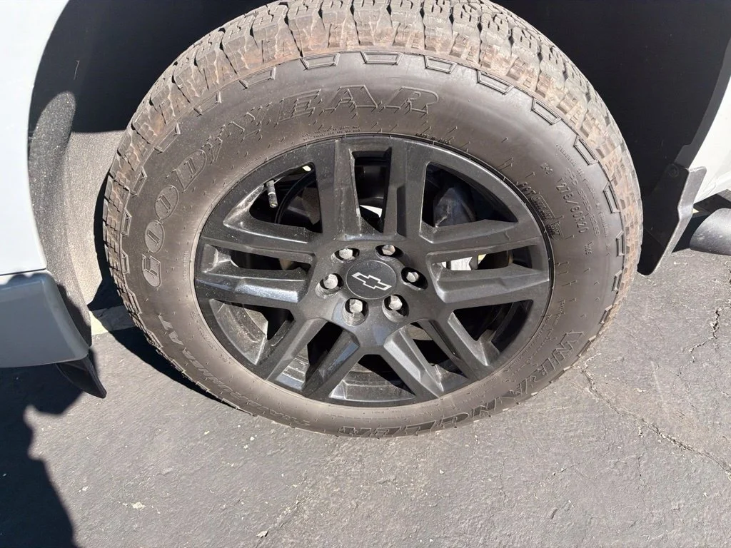 Used 2025 Gray Chevrolet RST image 2