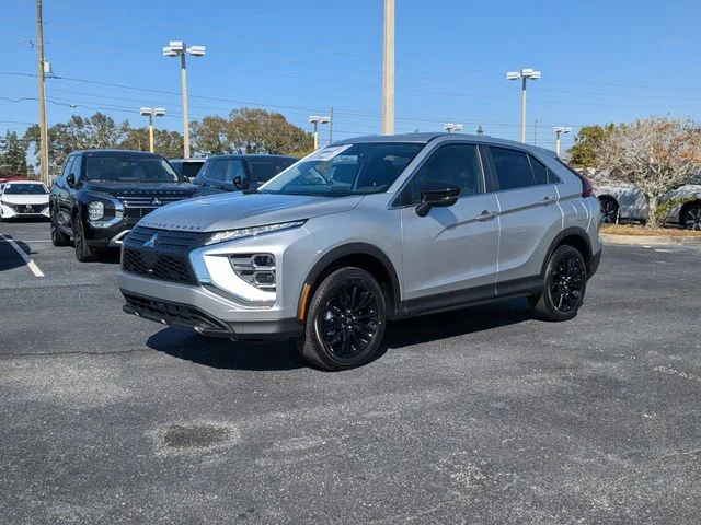 New 2026 Silver Mitsubishi LE image 2