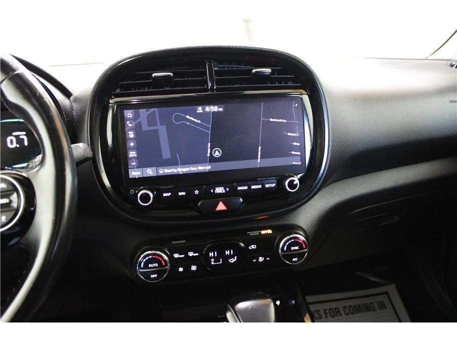 Used 2023 Fusion Black Kia GT-Line image 28