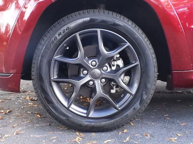 Used 2019 Red Jeep Limited image 10