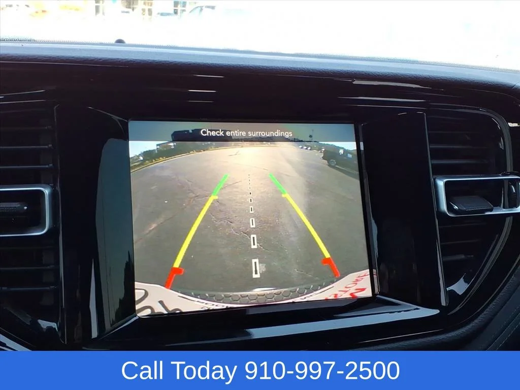 Used 2023 Black Dodge SXT Launch Edition RWD image 19
