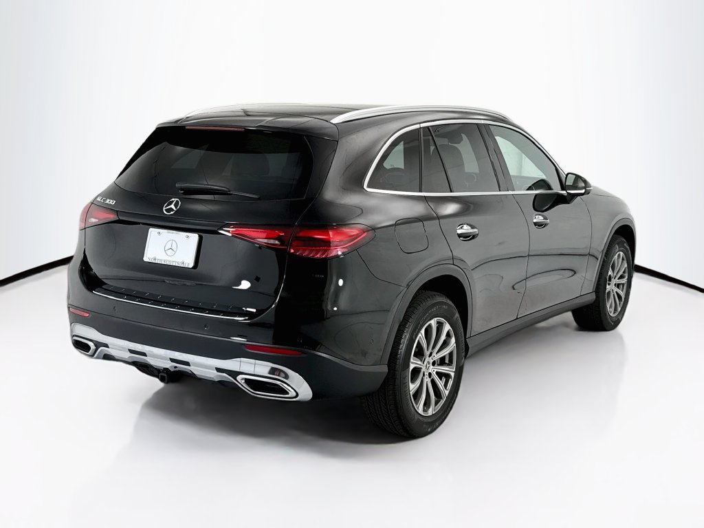 Used 2026 Black Mercedes-Benz GLC 300 image 5