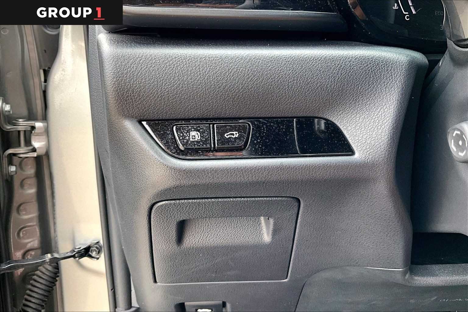 Used 2024 Atomic Silver Lexus Premium image 33