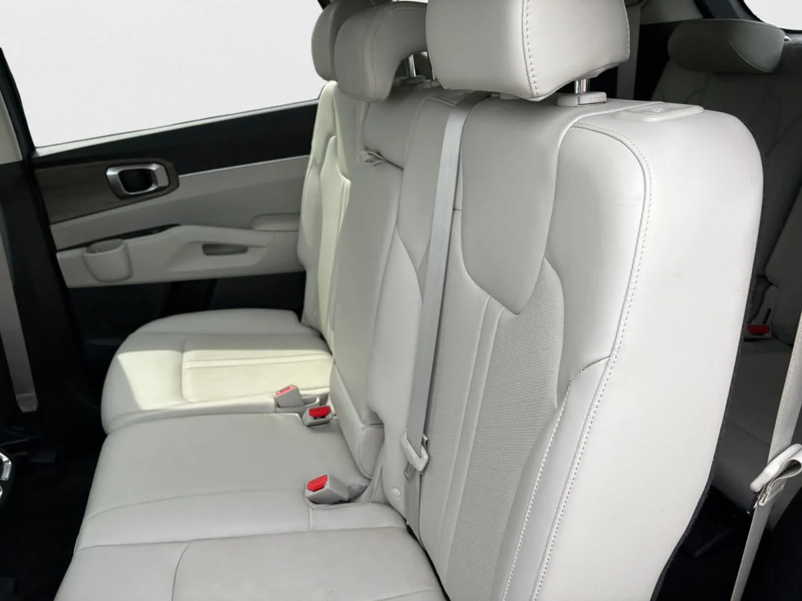 Used 2023 Everlasting Silver Kia X-Line S image 14