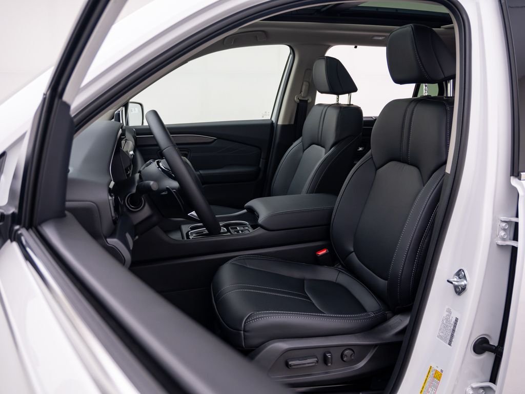 New 2026 Platinum White Pearl Honda Touring image 16