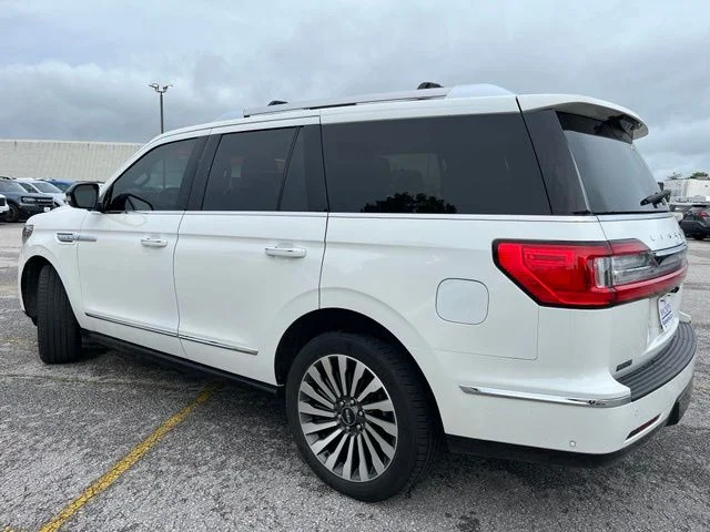 Used 2020 White Lincoln Reserve image 4