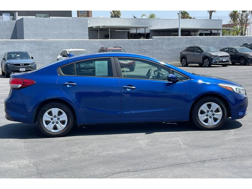 Used 2017 Deep Sea Blue Kia LX image 8
