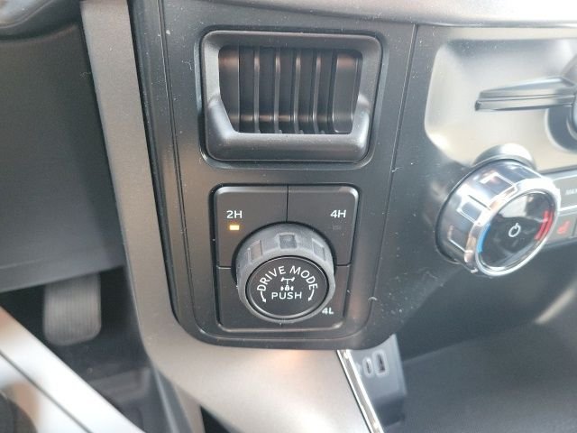 2026 Ford F-150 XLT - Photo 12