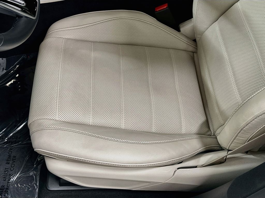 Certified Used 2026  Mercedes-Benz GLE 580 image 21