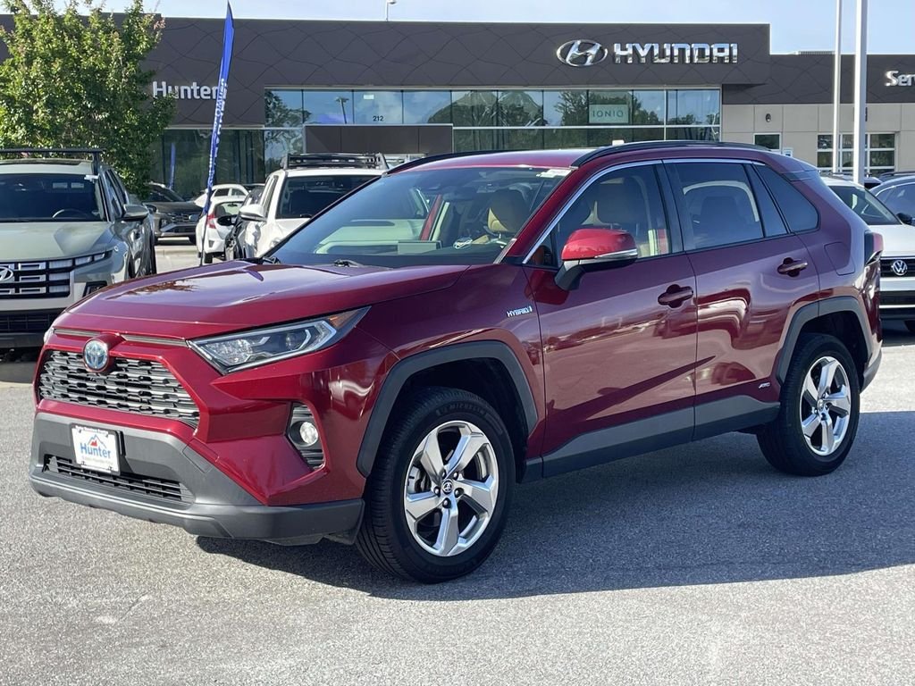 2021 Toyota RAV4 XLE Premium - Photo 25
