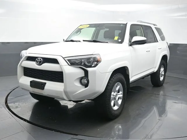 Used 2018 White Toyota SR5 image 3