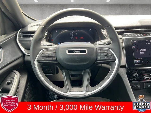 Used 2023 Red Jeep Altitude image 21