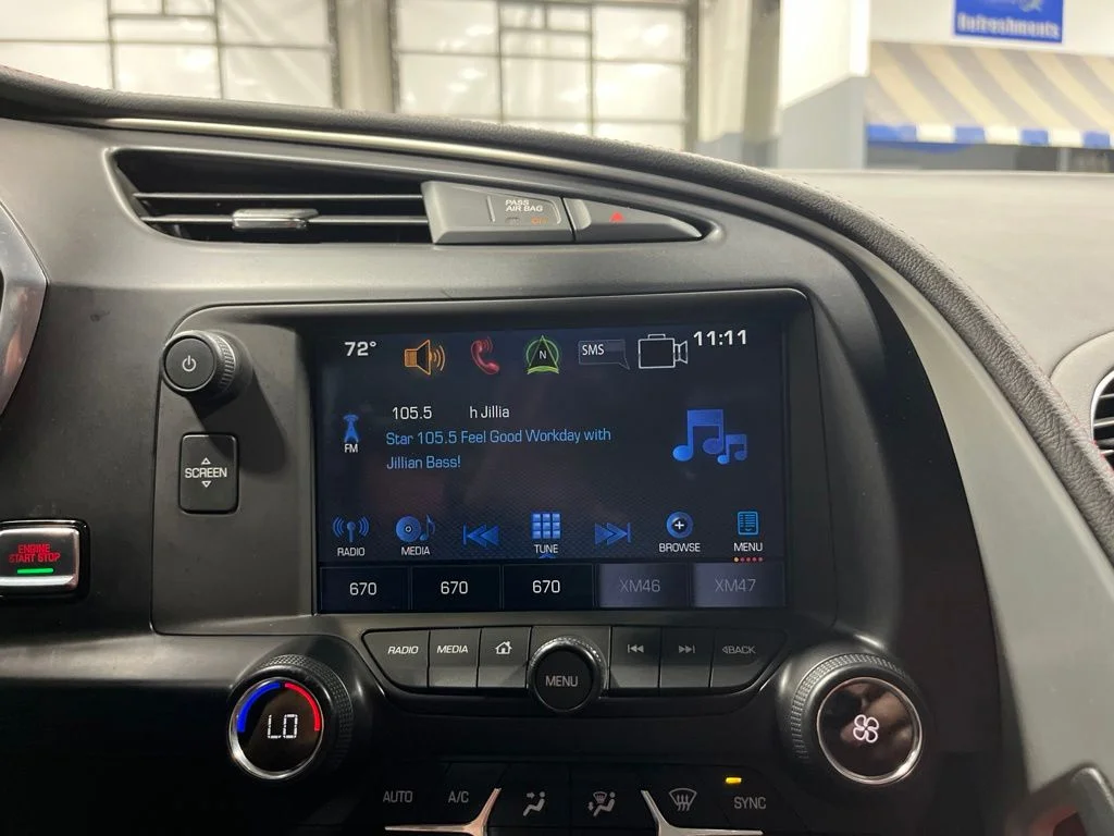 Used 2016 Arctic White Chevrolet Stingray image 31