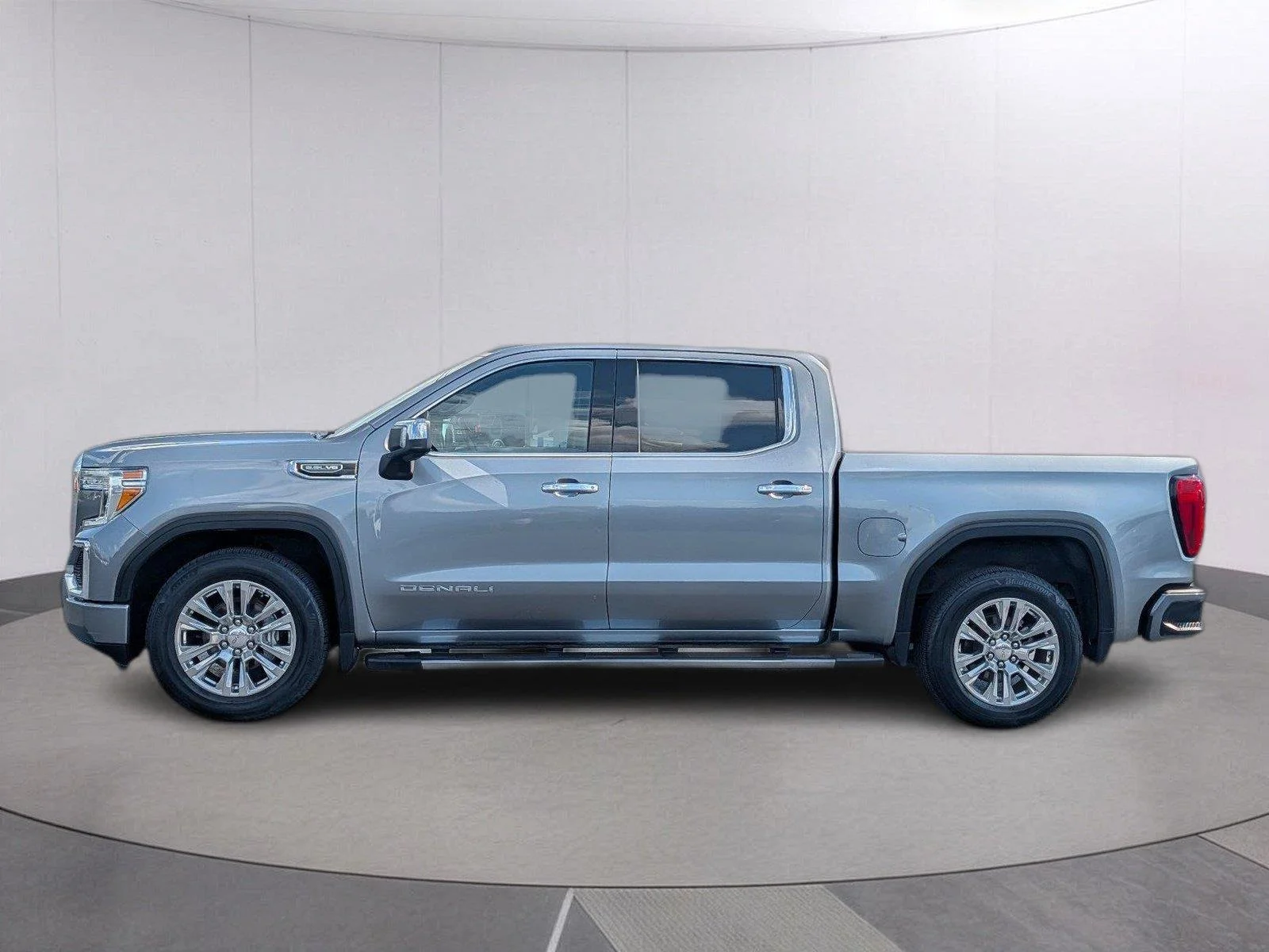 Used 2021 SATIN STEEL METALLIC GMC Denali image 2