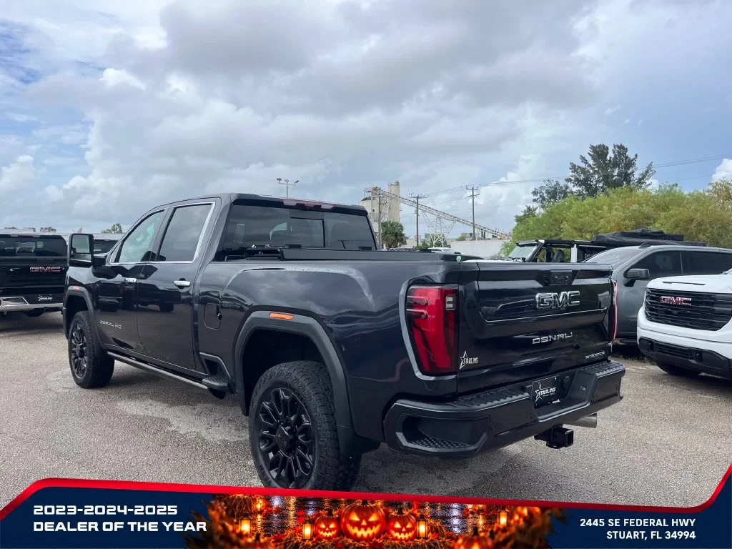 New 2026 Titanium Rush Metallic GMC Denali Ultimate image 5