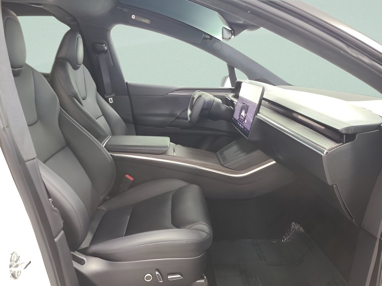 2023 Tesla Model X Long Range - Photo 9