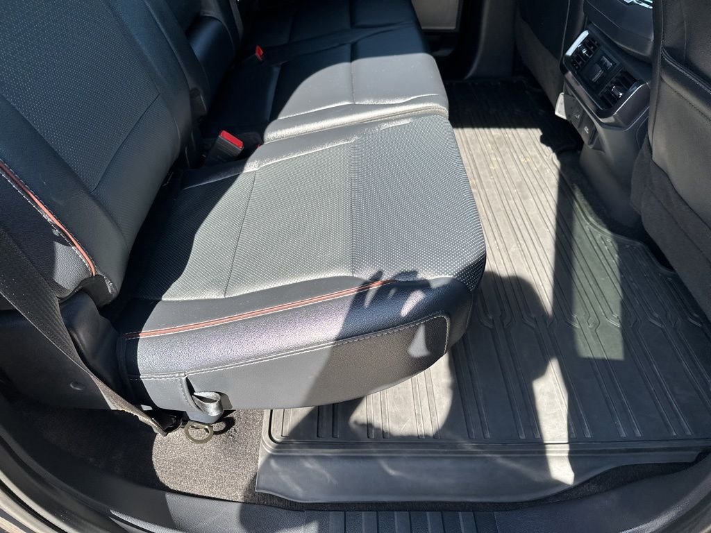 Used 2023 Black Ford Lariat image 18