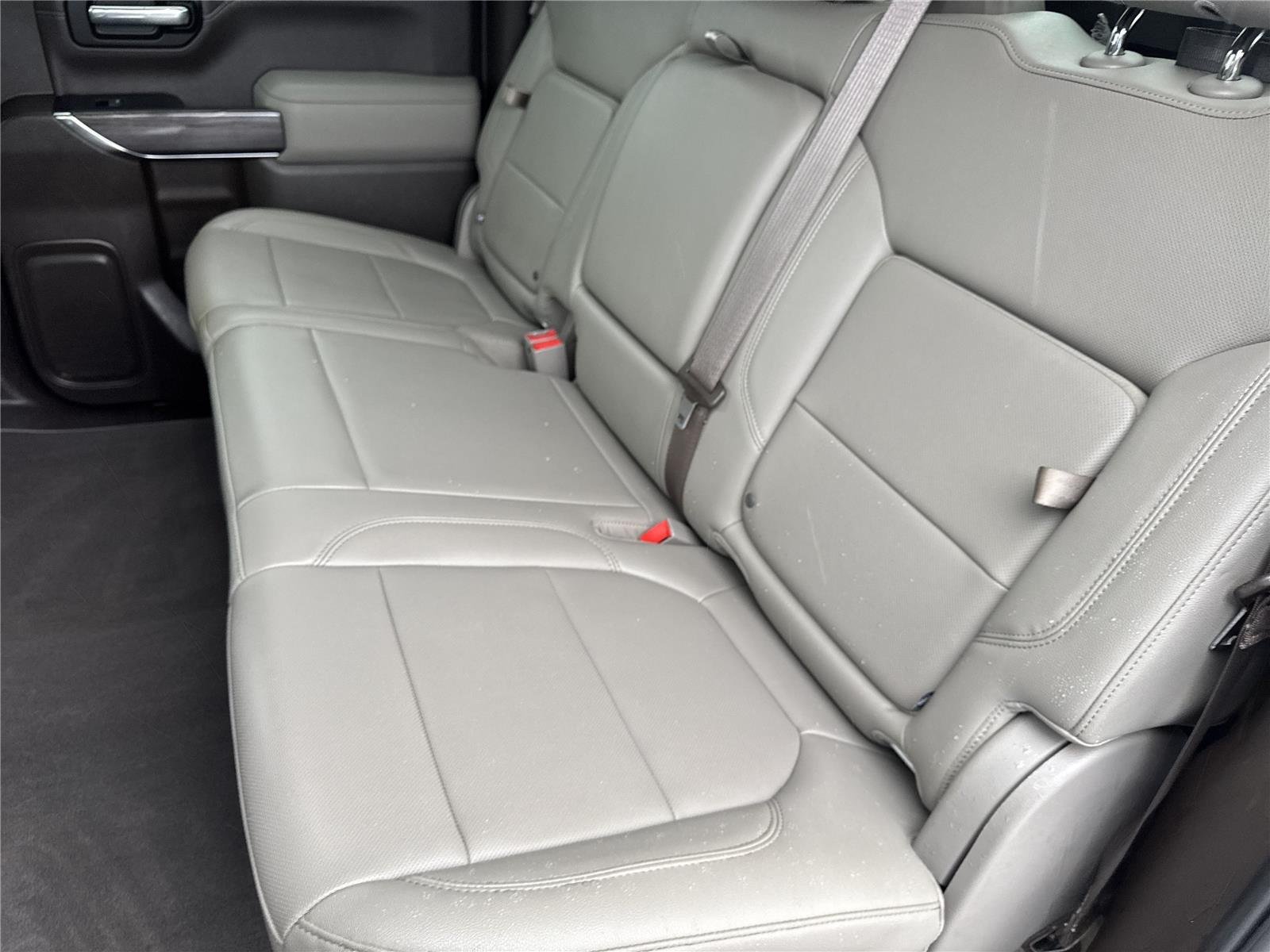 Used 2019 SILVER ICE METALLIC Chevrolet LTZ image 34