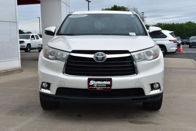 Used 2015 White Toyota Limited image 3