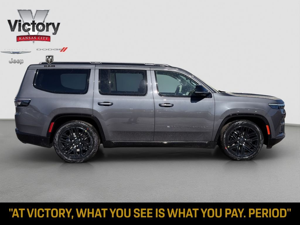New 2026 Baltic-Gray Metallic Clear-Coat Exterior Paint Jeep Limited Reserve image 8