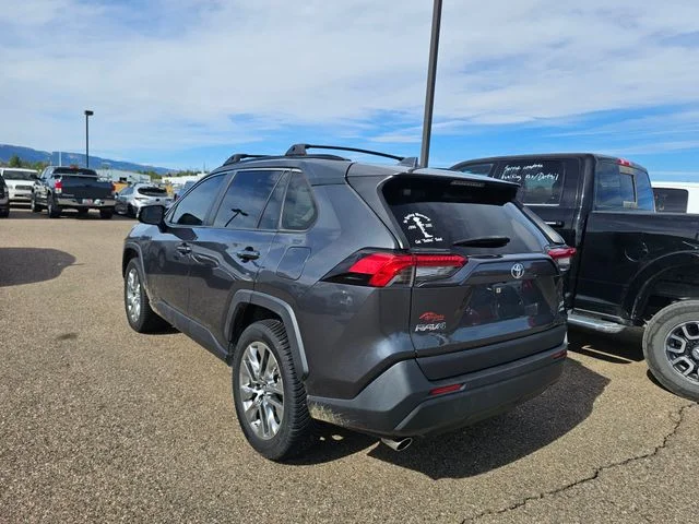 Used 2019 Magnetic Gray Metallic Toyota XLE Premium image 11