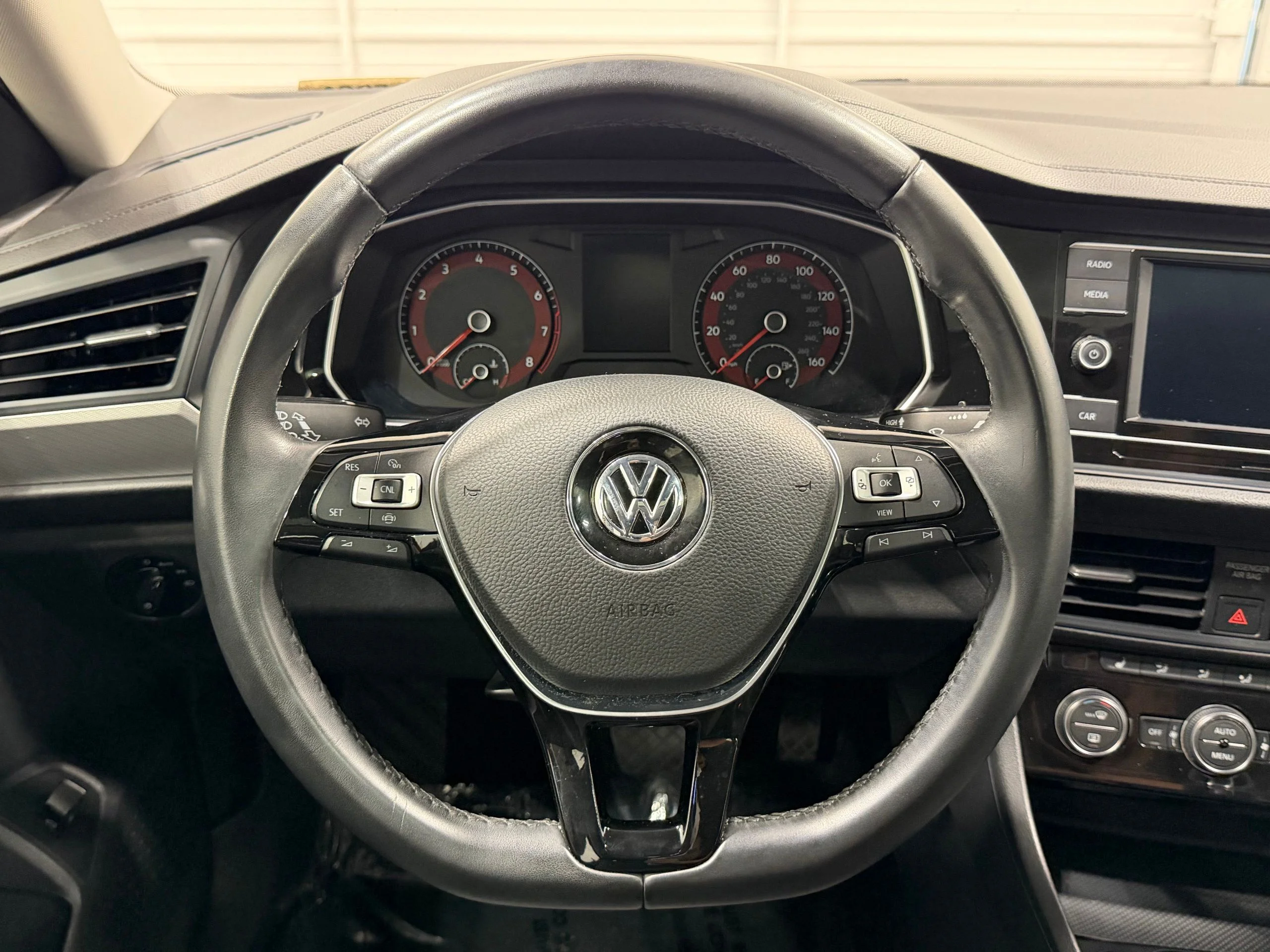 Used 2019 Orange Volkswagen 1.4T SE image 35