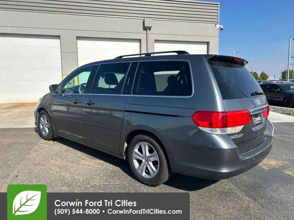Used 2010 Gray Honda  image 5