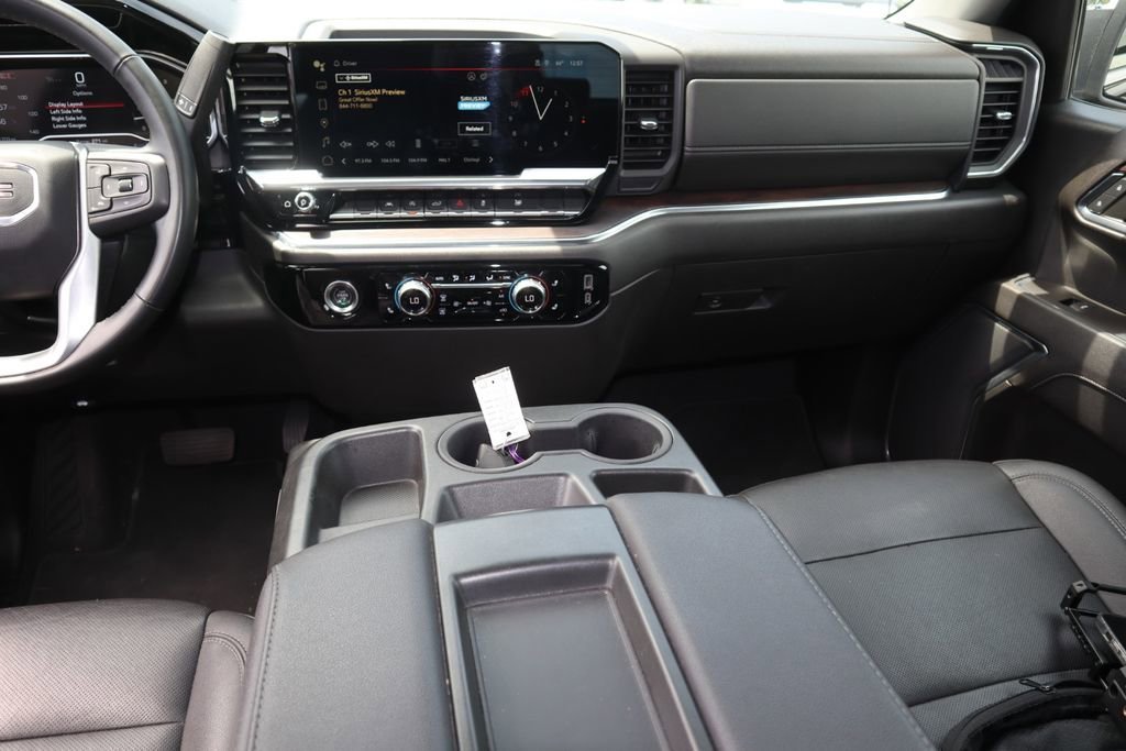 2024 GMC Sierra 1500 SLT - Photo 15