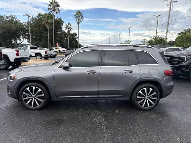 Used 2022 Gray Mercedes-Benz 4MATIC® image 7