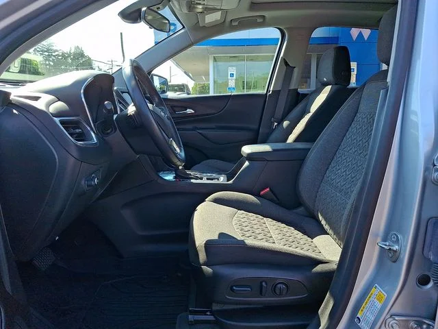 Used 2022 Silver Chevrolet LT image 14