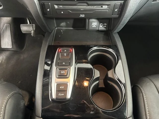 Used 2020 Black Honda Touring image 16