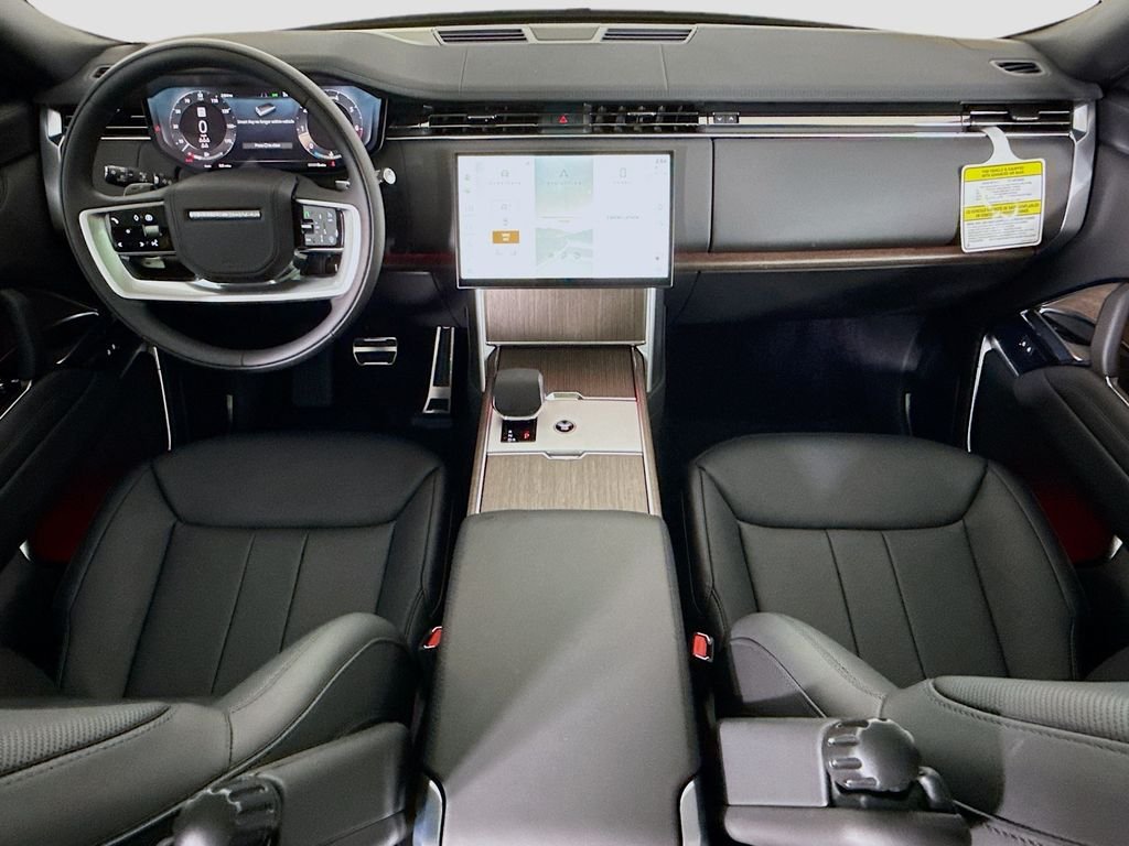New 2026 Santorini Black Land Rover SE image 13