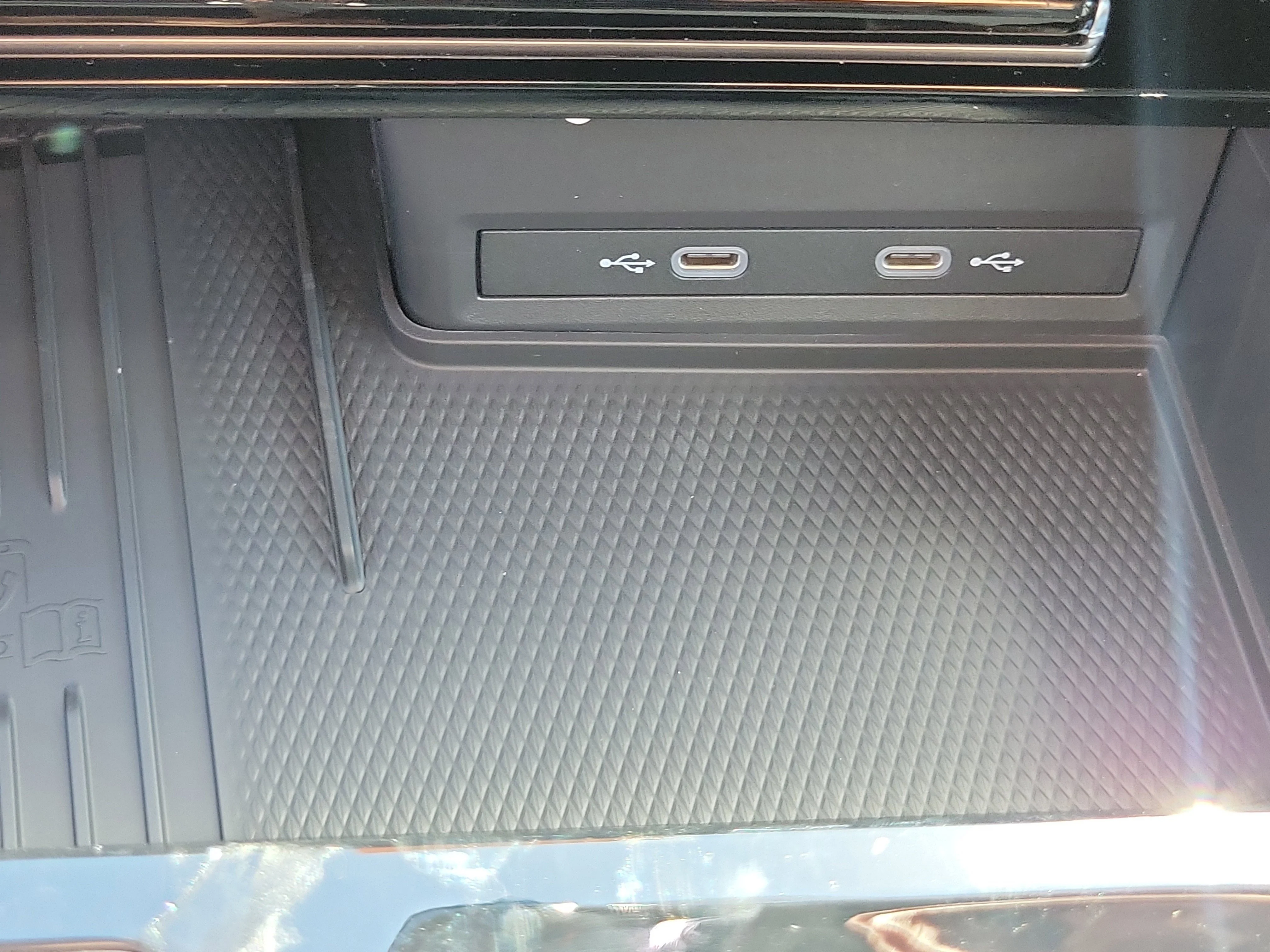 New 2026 White Volkswagen Peak Edition image 30