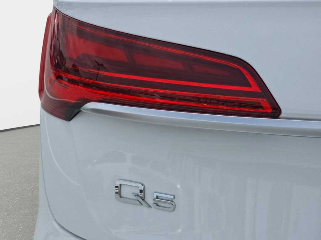 Used 2023 White Audi 40 Premium image 31