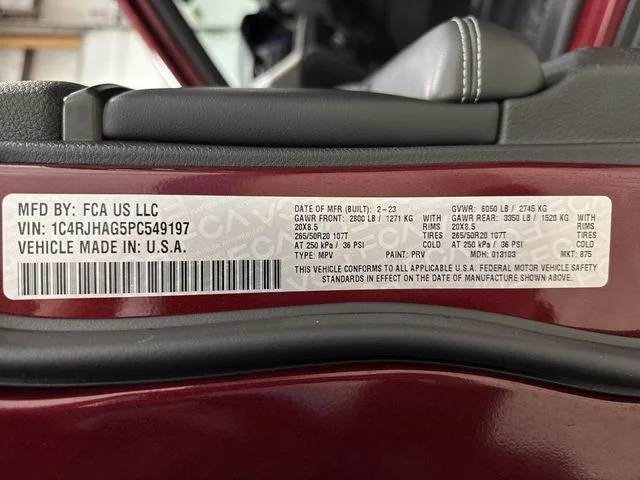 Used 2023 Velvet Jeep Altitude X image 36